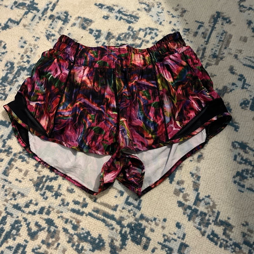 Lululemon hotty hot shorts